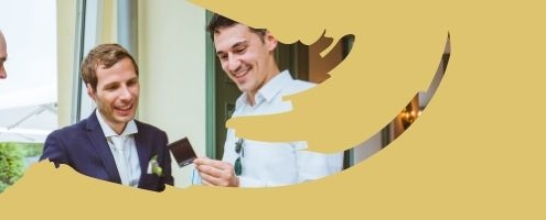 Welche Fotoaufgaben passen zu einer Hochzeit? Und welche nicht?! Teaserbild zum Blogbeitrag: Die richtigen Fotaufgaben für die Hochzeit finden